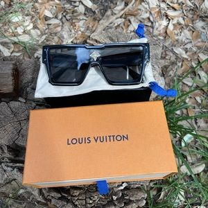 Louis Vuitton cyclone sunglasses